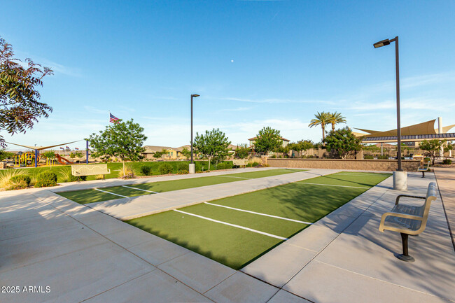 Building Photo - 34924 N Hawley Dr