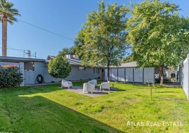 Building Photo - 6221 N 13th Pl