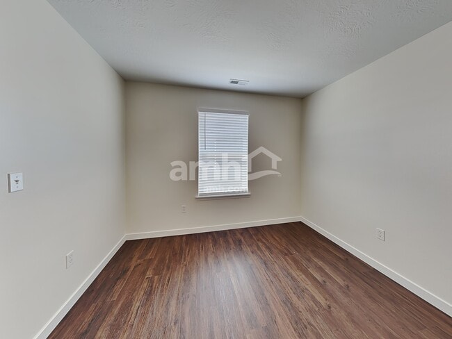 Building Photo - 9201 W Shelterwood Dr
