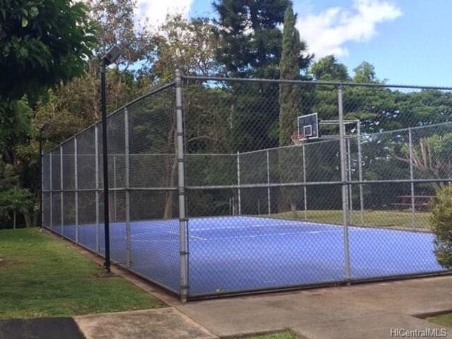 Building Photo - Pearl One building. Centrally located, water, sewer included!!