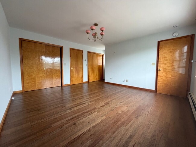 Building Photo - 219 Old Mamaroneck Rd