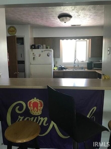 Building Photo - 314 W Kenwood Dr