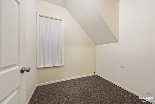 Building Photo - 3510 S Union Ave