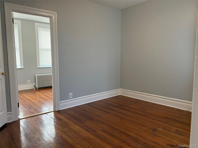 Building Photo - 49 5th St