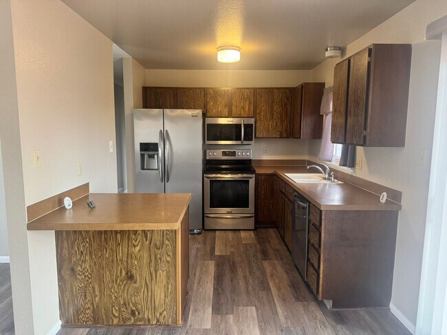 Building Photo - 4103 Everton Dr