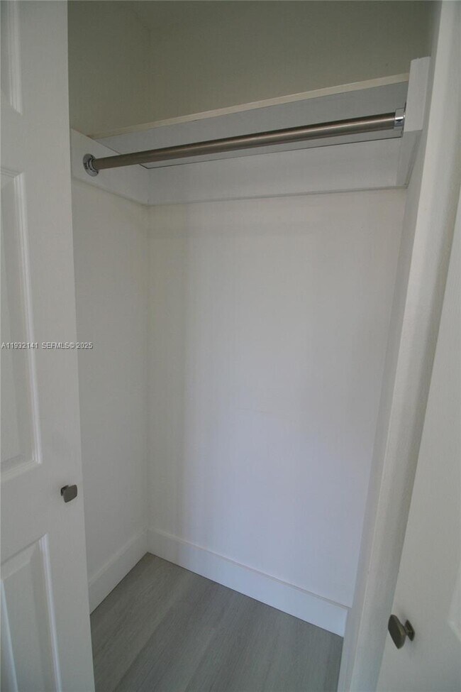 Building Photo - 4330 NW 79th Ave