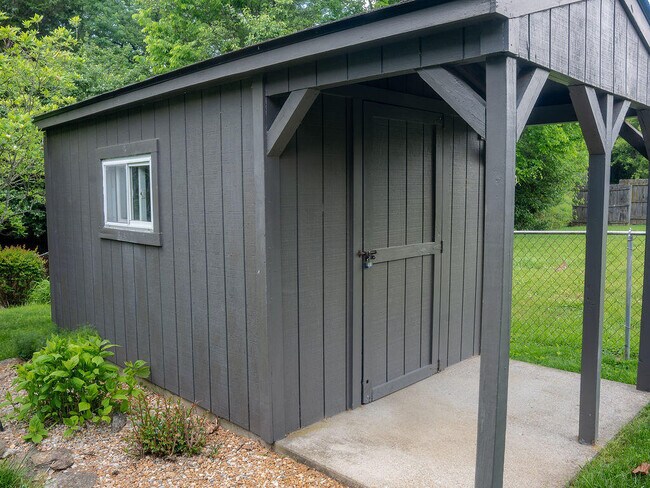 Building Photo - 1193 Kalone Way