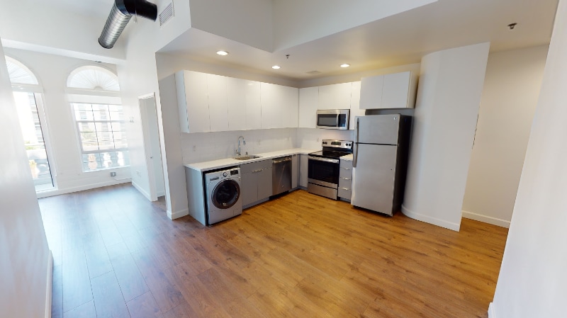 Building Photo - 3550 W 6th St