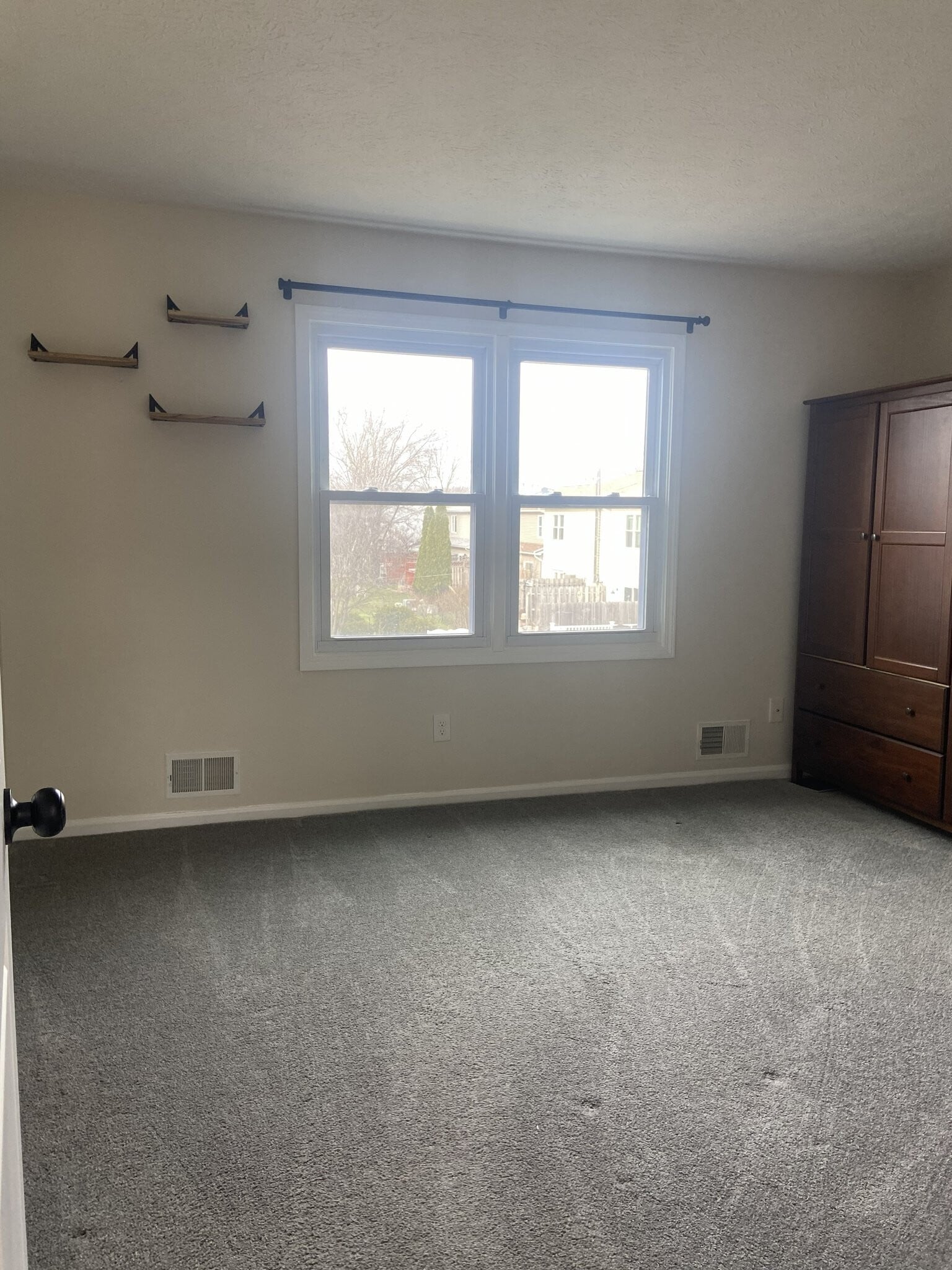 Building Photo - 5662 Running Brook Rd