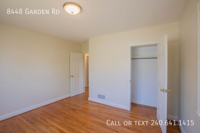 Building Photo - 8448 Garden Rd