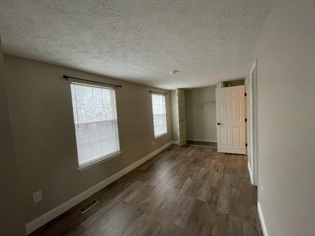 Building Photo - 8308 Silver Trumpet Dr