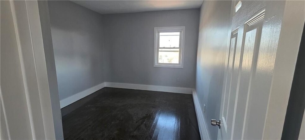 Building Photo - 62 Main Rd