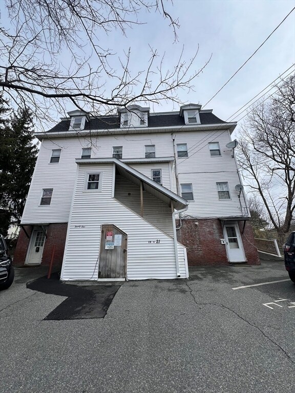 Primary Photo - 21 Flint St