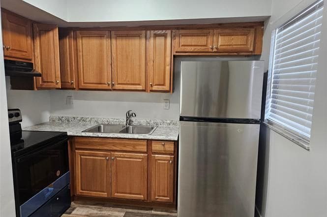 Building Photo - 730 SW 4th St