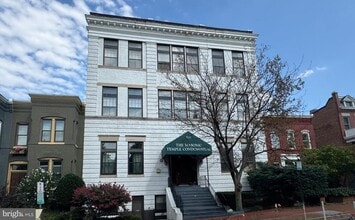 Building Photo - 523 8th St NE