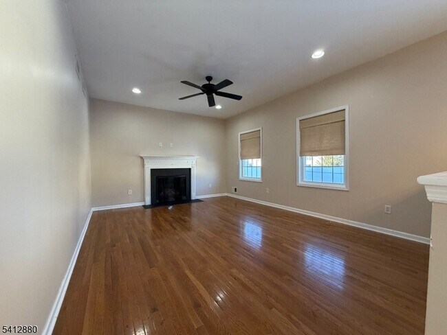 Building Photo - 105 Churchill Ave