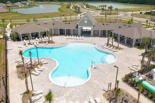 Building Photo - Almost new 3 bed 2 bath home