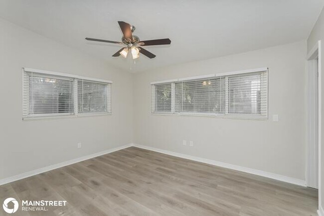 Building Photo - 431 S Riverhills Drive,  Temple Terrace, F...