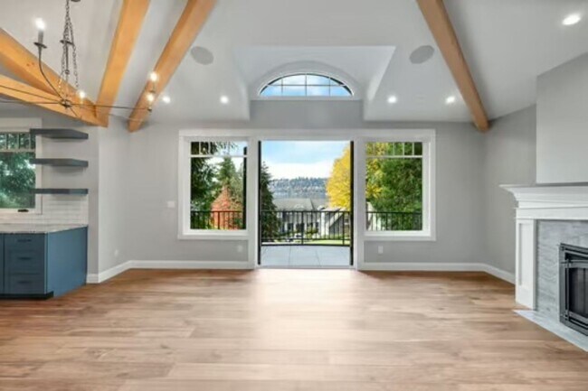 Building Photo - 3Bd/3.5Ba Kirkland Home