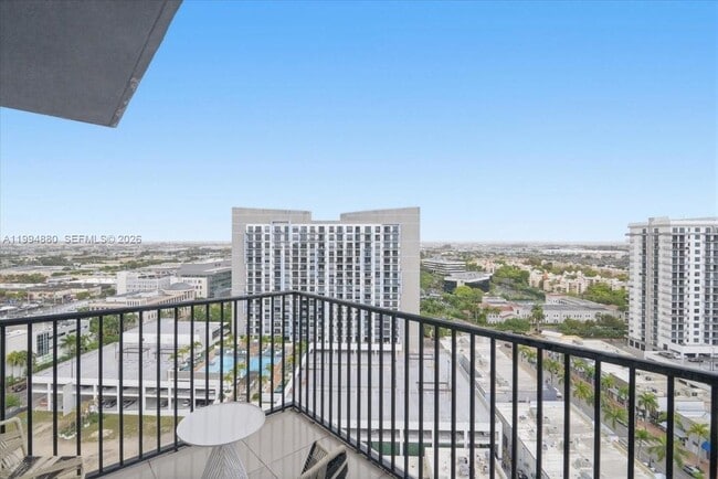 Building Photo - 5300 Paseo Blvd