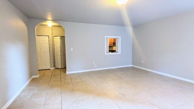 Primary Photo - 1321 Eutaw Pl