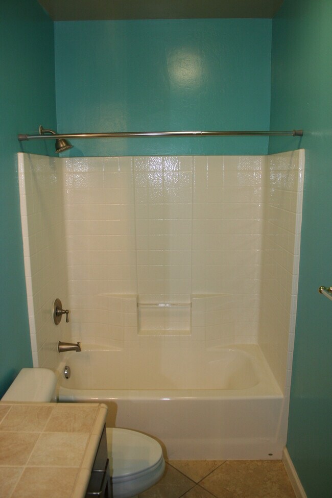 Building Photo - 12606 Willowdale Dr