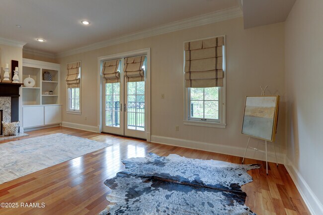 Building Photo - 605 Silverstone Rd