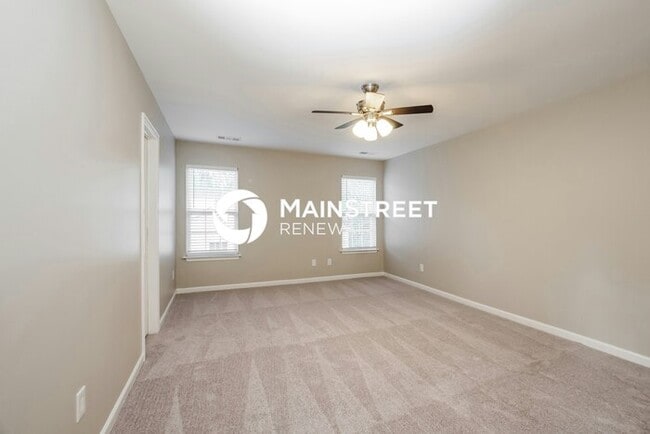 Building Photo - 4 Bedroom Pet-Friendly Home in Charlotte, ...