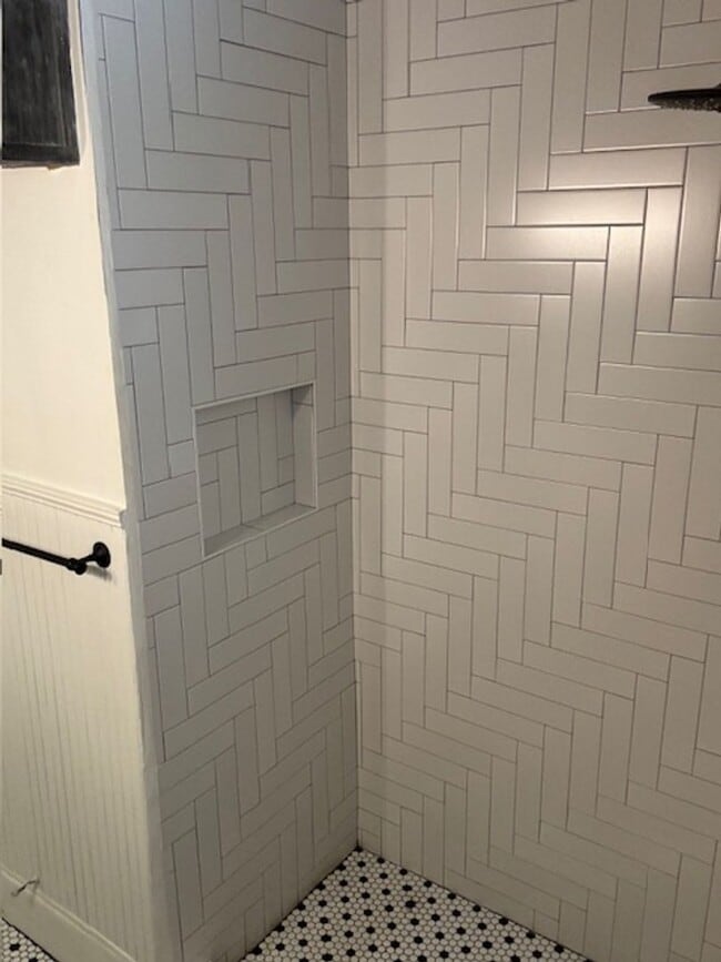 Building Photo - 416 W Montgomery St