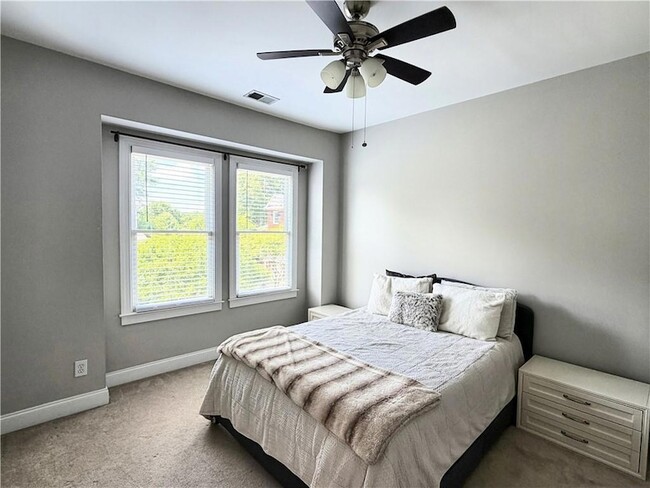 Building Photo - 3008 Riverstone Tr