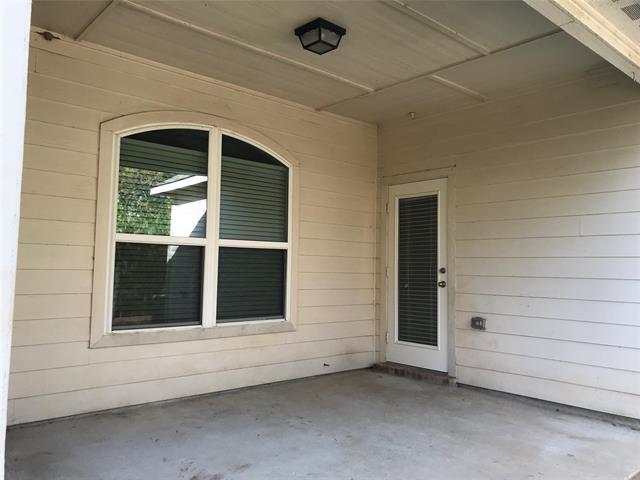 Building Photo - 1817 Mesquite Ln