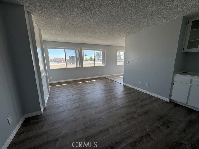 Building Photo - 1236 W 8th St