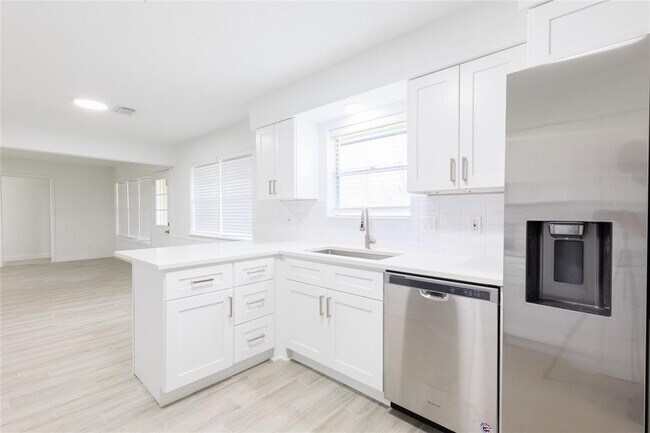 Building Photo - 2510 Straight Creek Dr