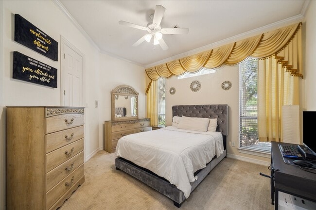 Building Photo - 14 Lake Mist Ct