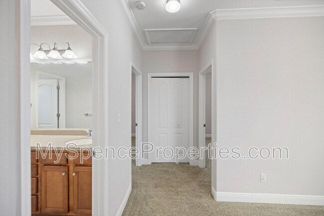 Building Photo - 1578 Venice Ave