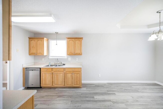 Building Photo - 406 Haverhill Cir