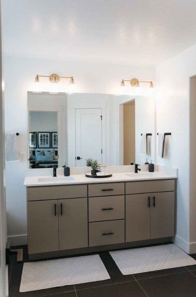 Building Photo - Spacious Family Home with Modern Upgrades