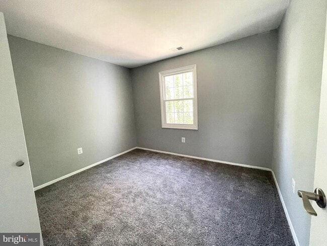 Building Photo - 1928 Rainbow Ct