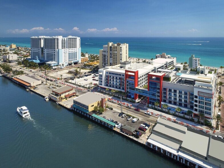 Building Photo - 111 N Ocean Dr