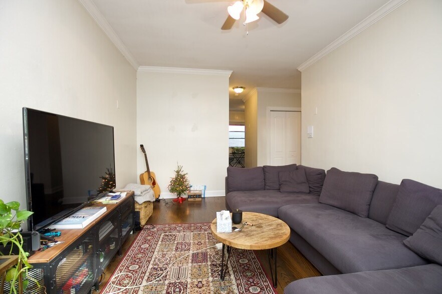 Building Photo - 2127 N Fremont St