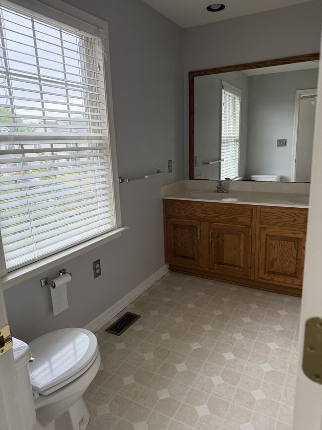 Building Photo - 429 Northstar Dr