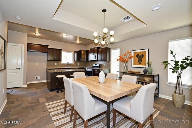 Building Photo - 300 Saltford Pl