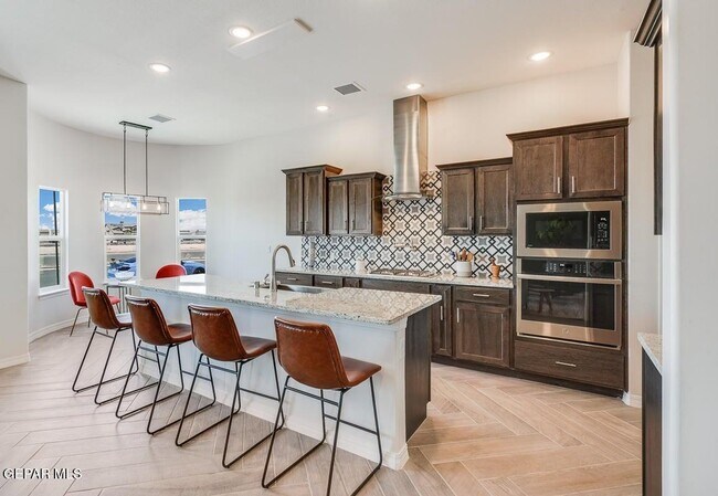 Building Photo - 14604 Pebble Hills Blvd