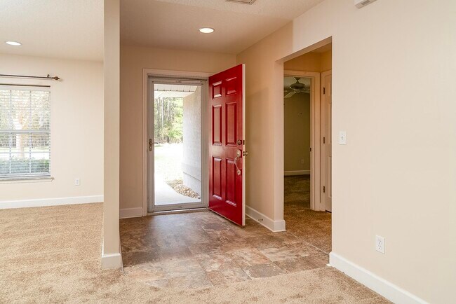 Building Photo - 4040 Red Pine Ln