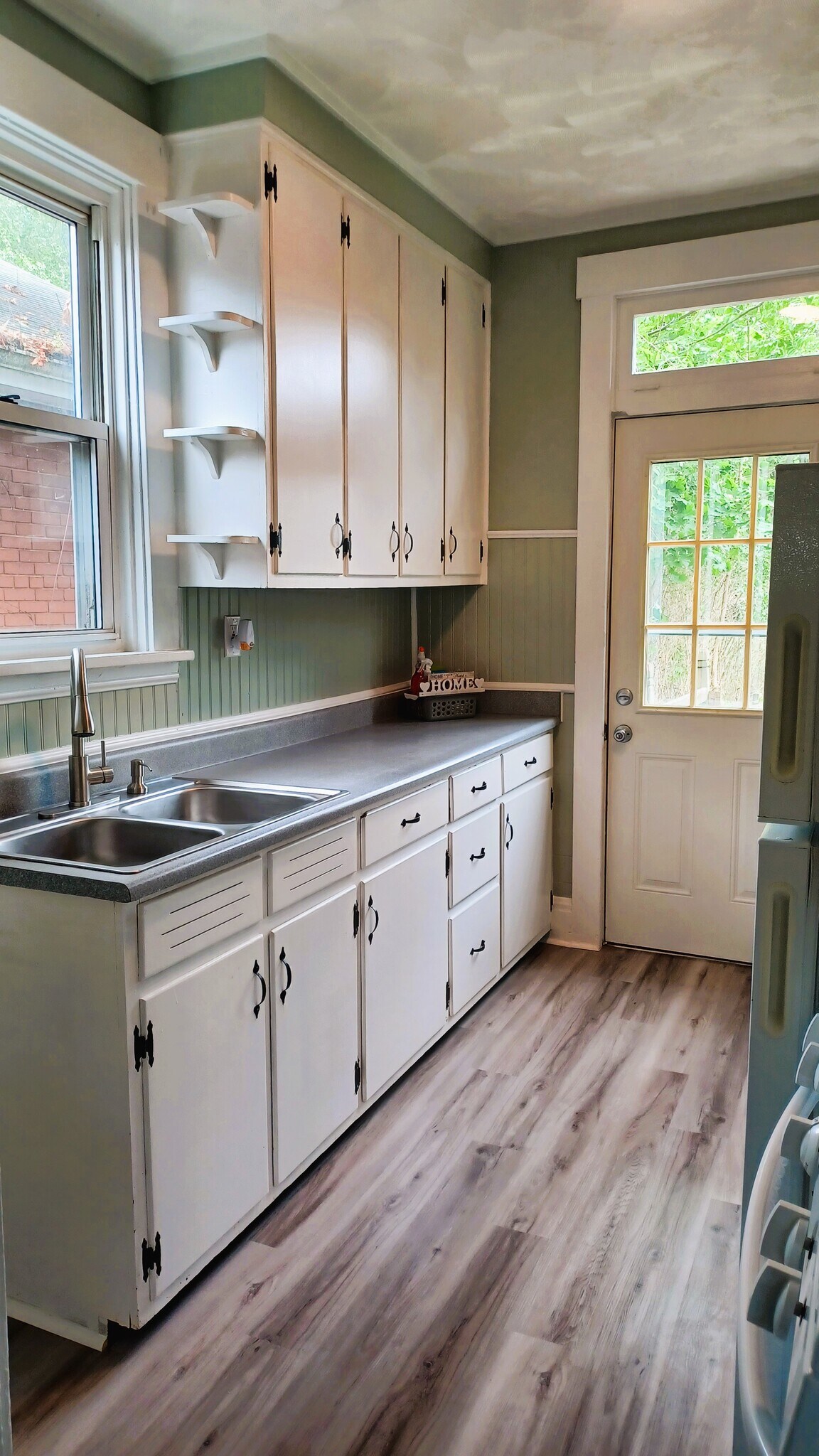 Building Photo - 14 S 2nd St