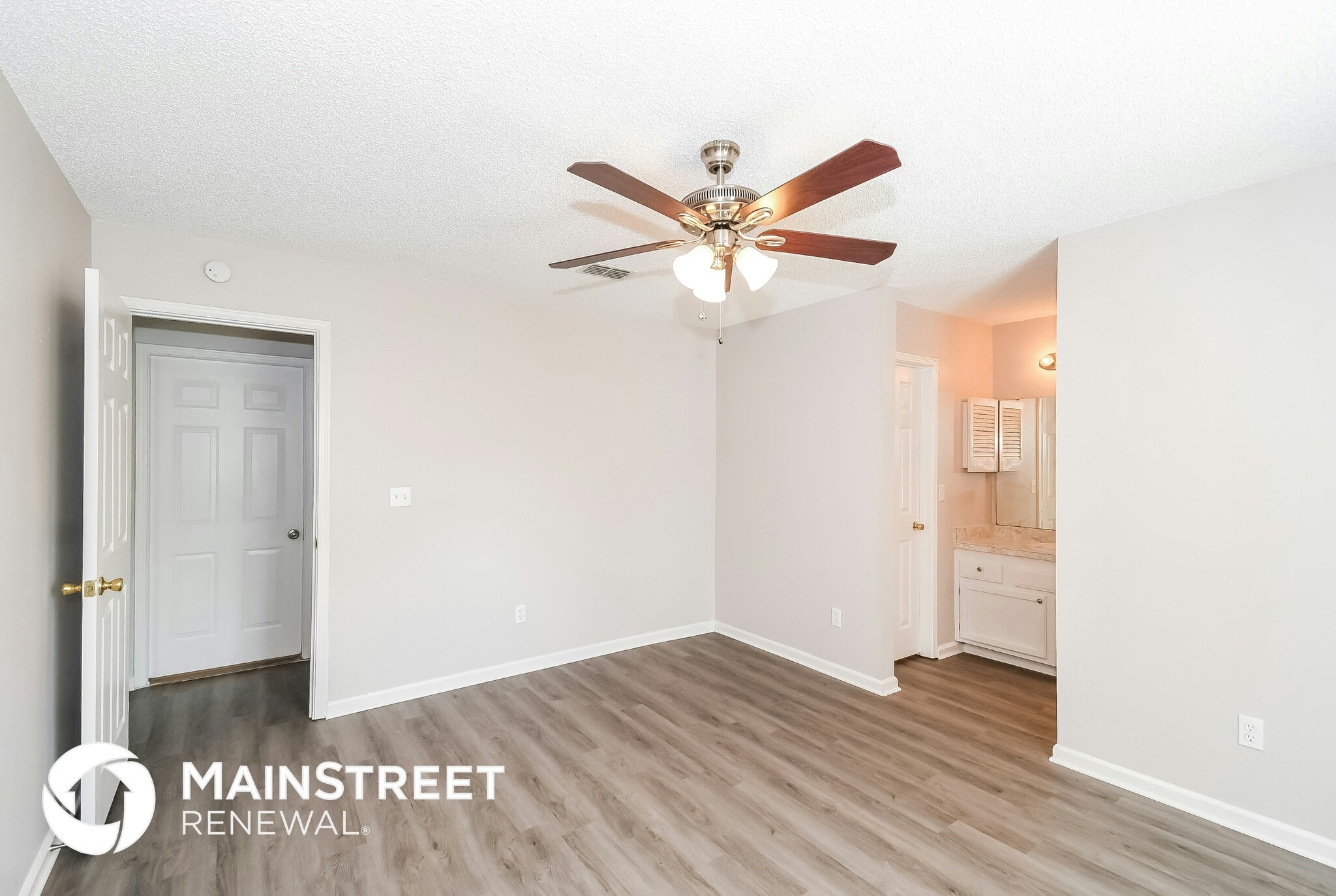 Building Photo - 13006 Staffordshire Dr S