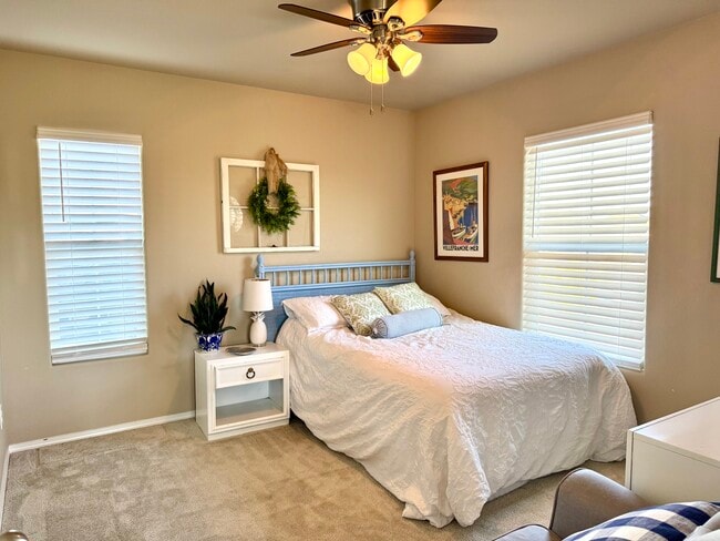 Building Photo - Wolf Ranch