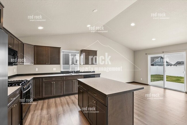 Building Photo - 6659 W Irish Cir