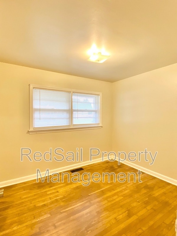 Building Photo - 18 Ivy Farms Rd