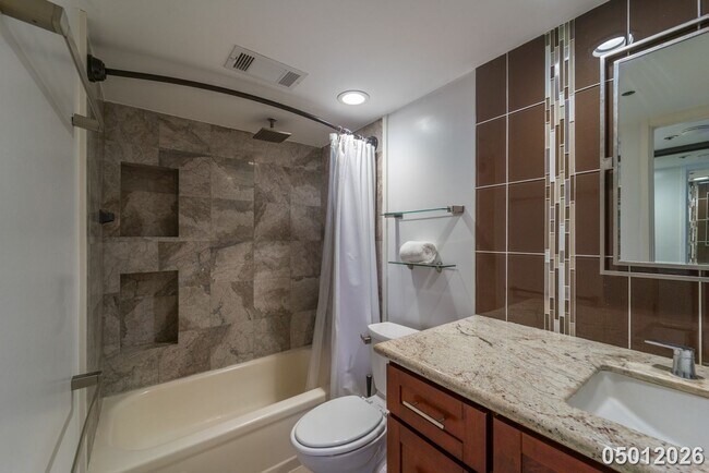 Building Photo - Luxury 1-Bedroom Condo with Stunning Mountain Views